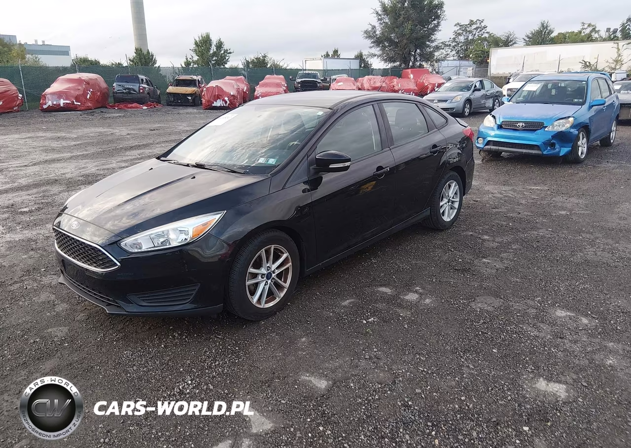 2018 Ford Focus Se VIN:1FADP3F22JL264544 - 2