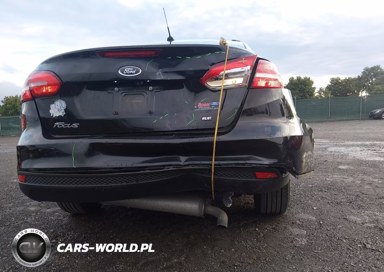2018 Ford Focus Se VIN:1FADP3F22JL264544 - 6