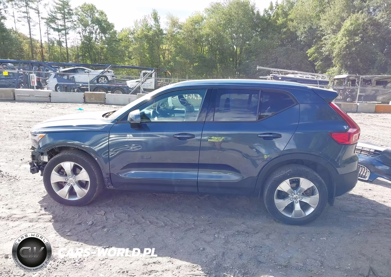 2022 Volvo Xc40 T5 Momentum VIN:YV4162UK4N2666989 - 14