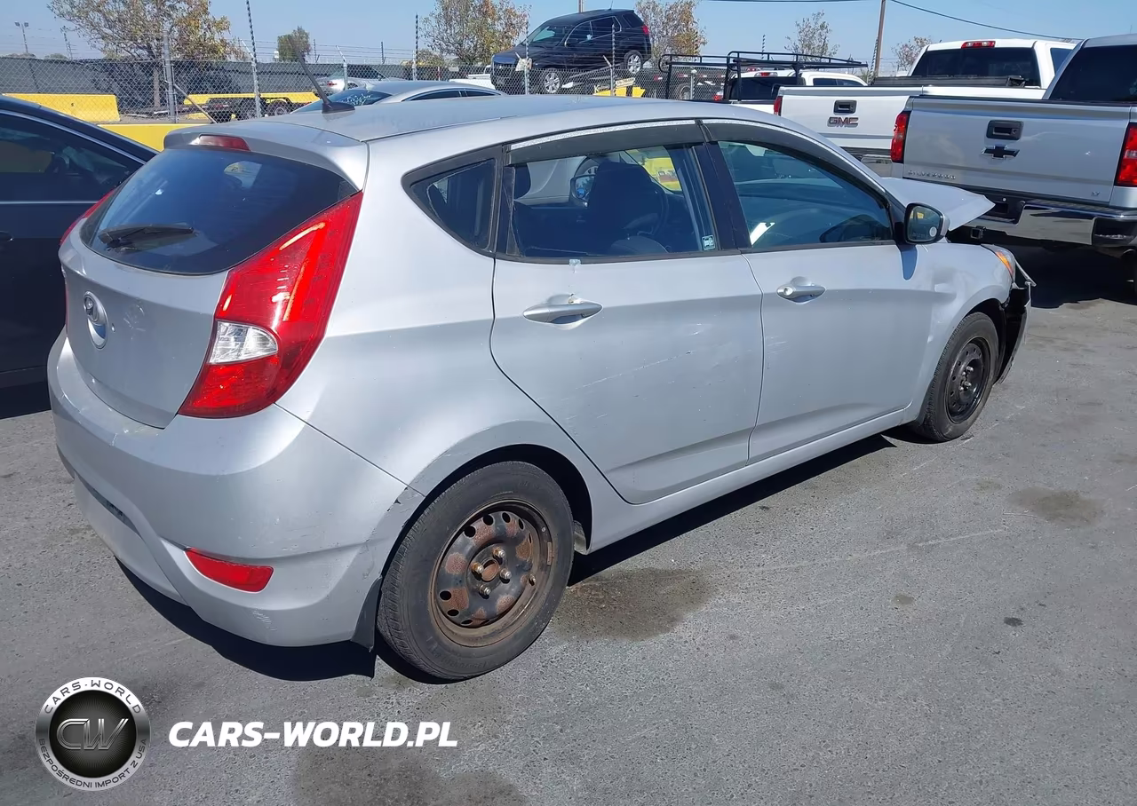 2012 Hyundai Accent Gs VIN:KMHCT5AE7CU034019 - 4