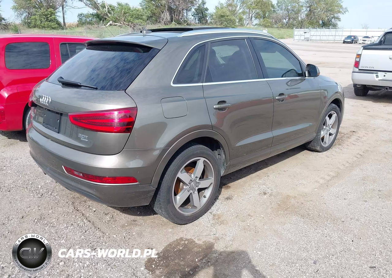 2015 Audi Q3 2.0T Premium Plus VIN:WA1GFCFS8FR005789 - 4
