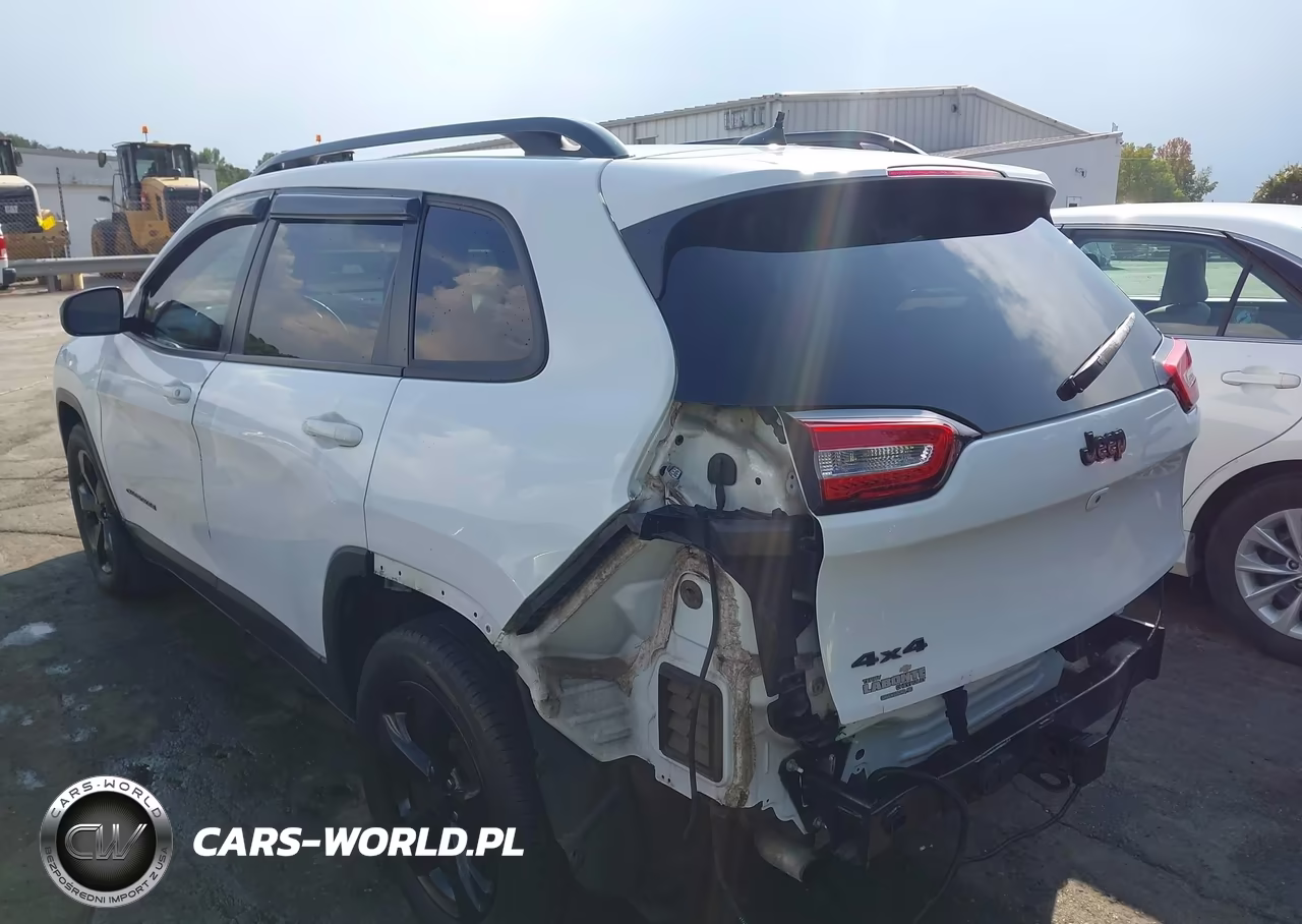 2016 Jeep Cherokee Altitude VIN:1C4PJMCS2GW187104 - 3