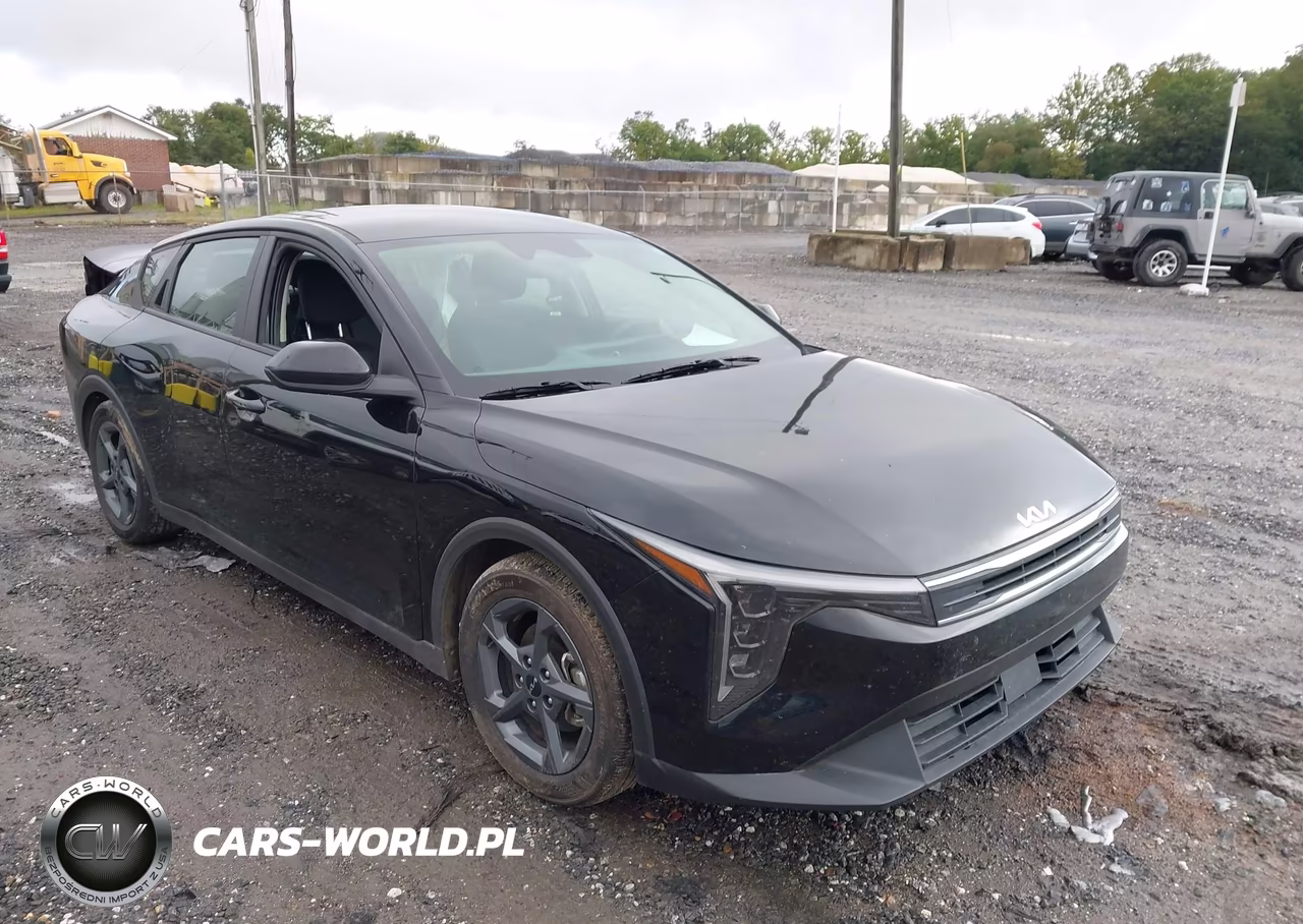 2025 Kia K4 Lxs VIN:3KPFT4DE6SE135380 - 1