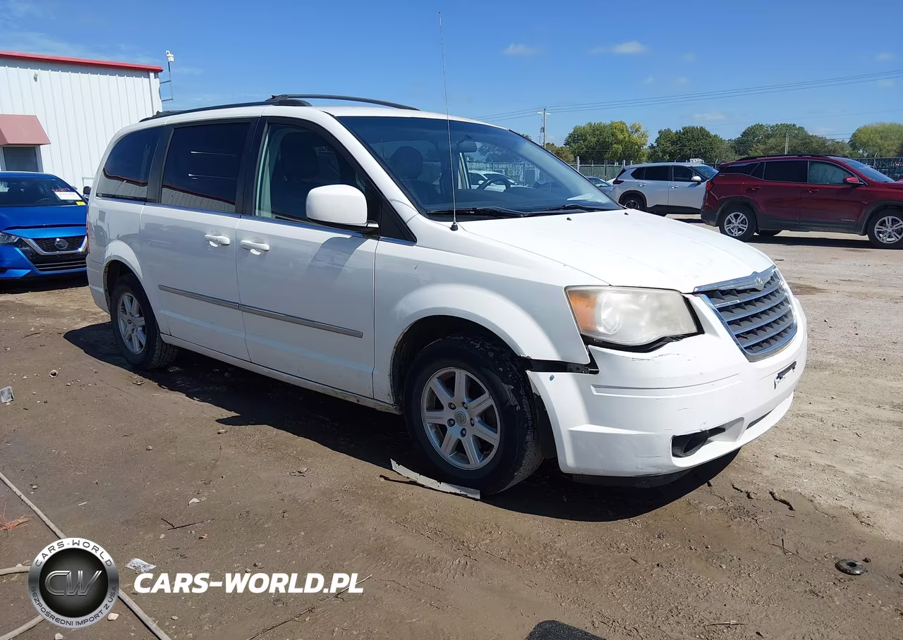 2010 Chrysler Town & Country Touring Plus
