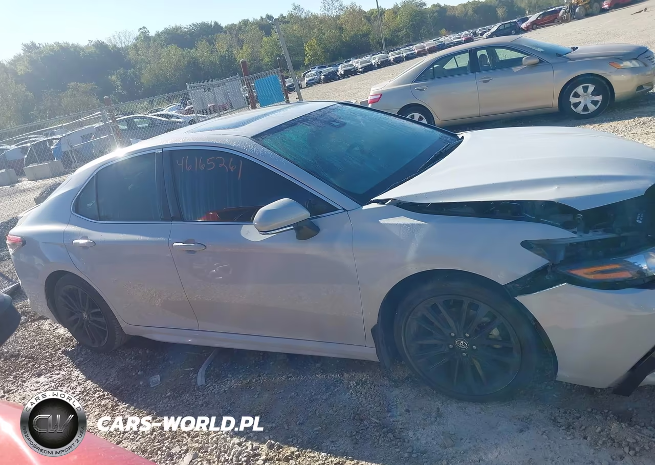 2022 Toyota Camry Xse Hybrid VIN:4T1K31AK4NU043144 - 14