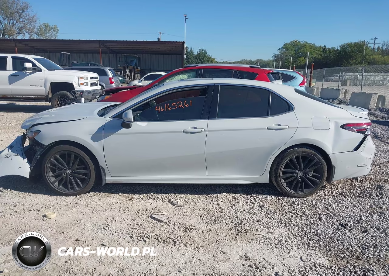 2022 Toyota Camry Xse Hybrid VIN:4T1K31AK4NU043144 - 15