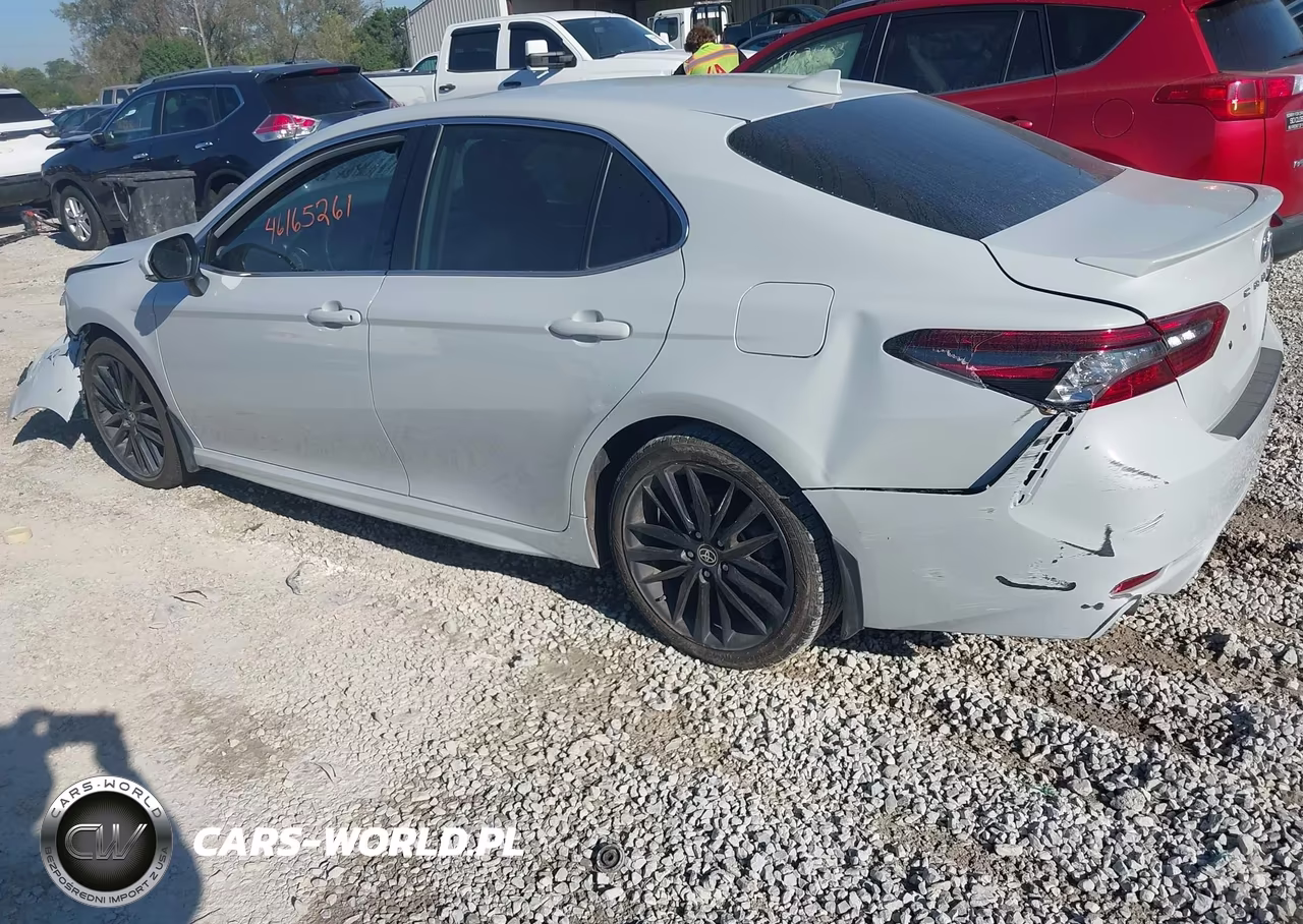 2022 Toyota Camry Xse Hybrid VIN:4T1K31AK4NU043144 - 3