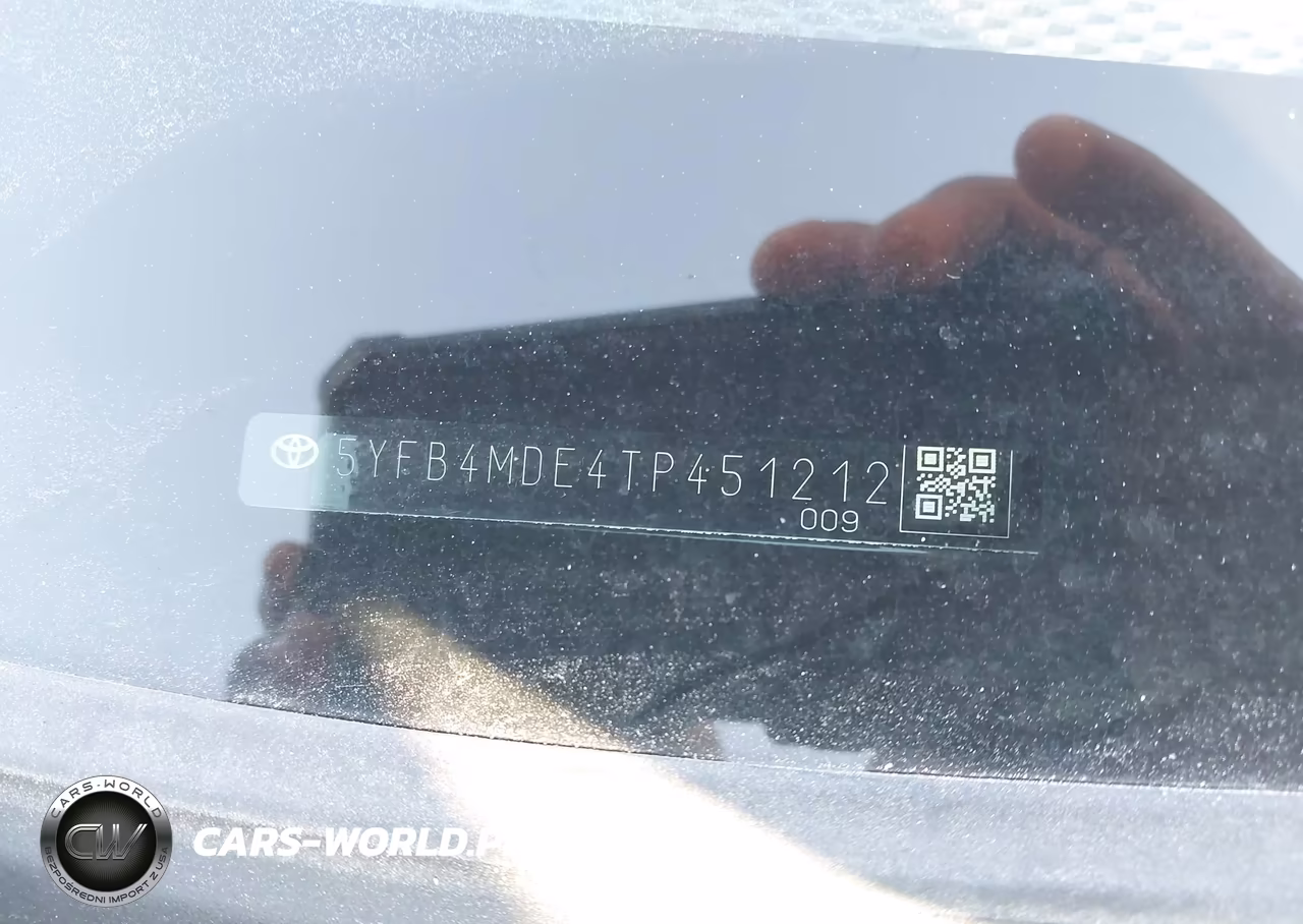 2026 Toyota Corolla Le VIN:5YFB4MDE4TP451212 - 9