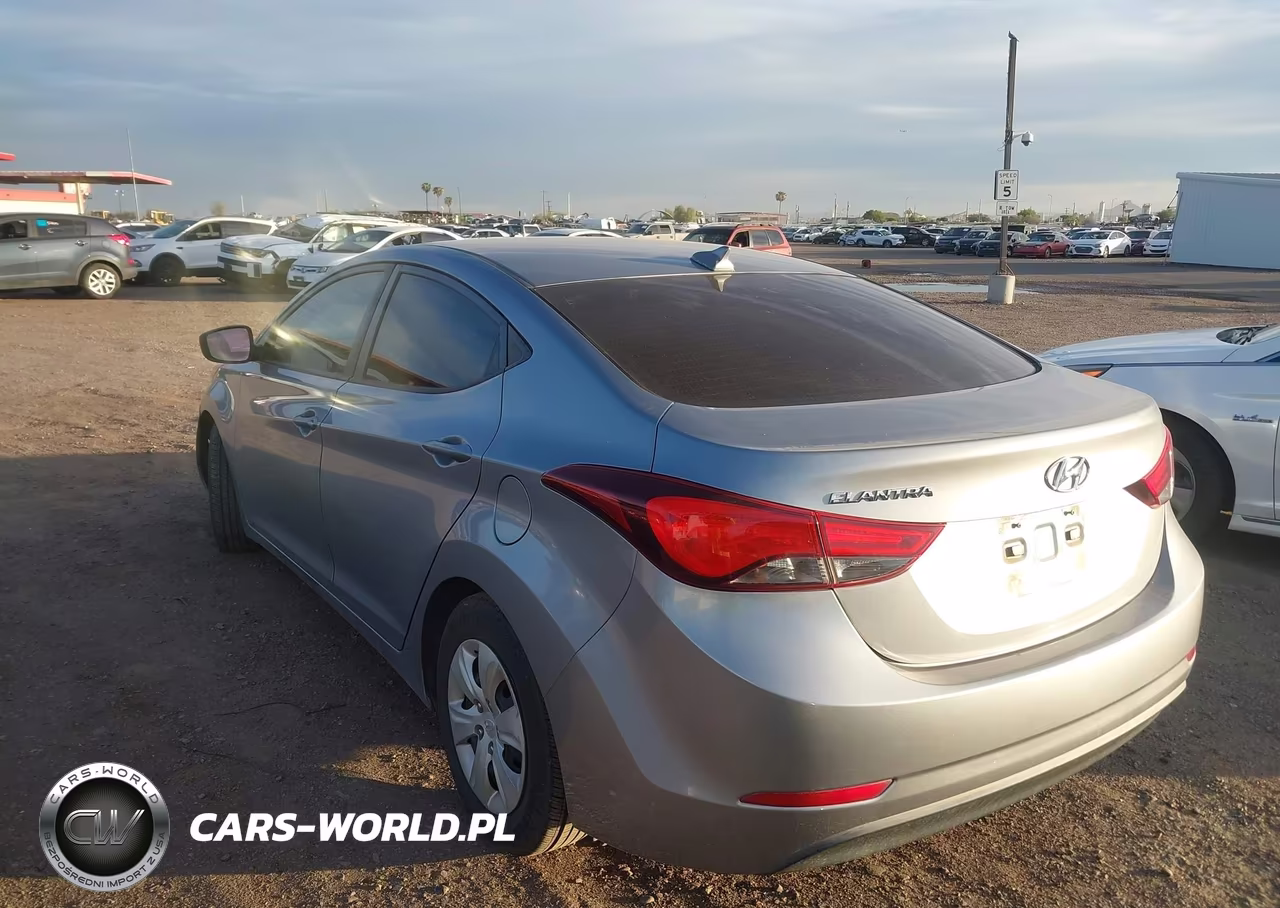 2016 Hyundai Elantra Se VIN:5NPDH4AEXGH708281 - 3