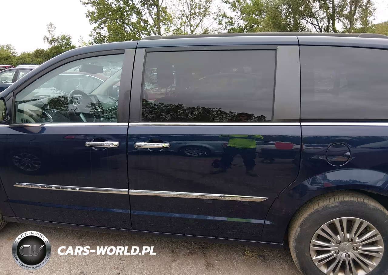 2014 Chrysler Town & Country Touring-L VIN:2C4RC1CG6ER284986 - 14