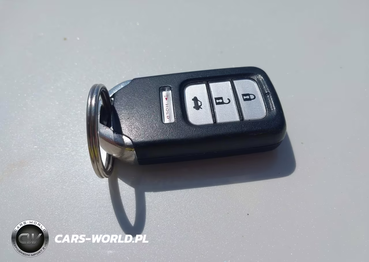 2015 Honda Accord Hybrid VIN:1HGCR6F36FA000323 - 11