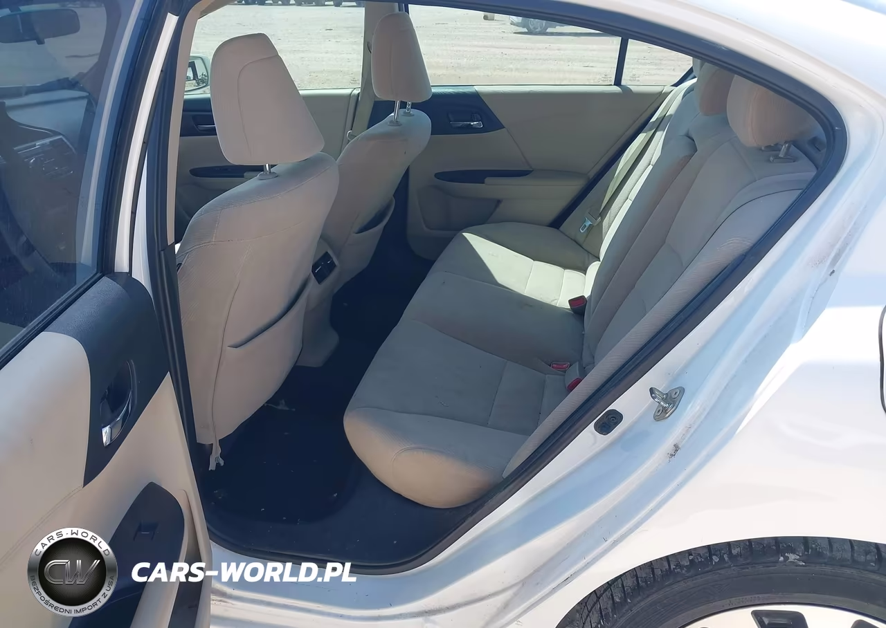 2015 Honda Accord Hybrid VIN:1HGCR6F36FA000323 - 8
