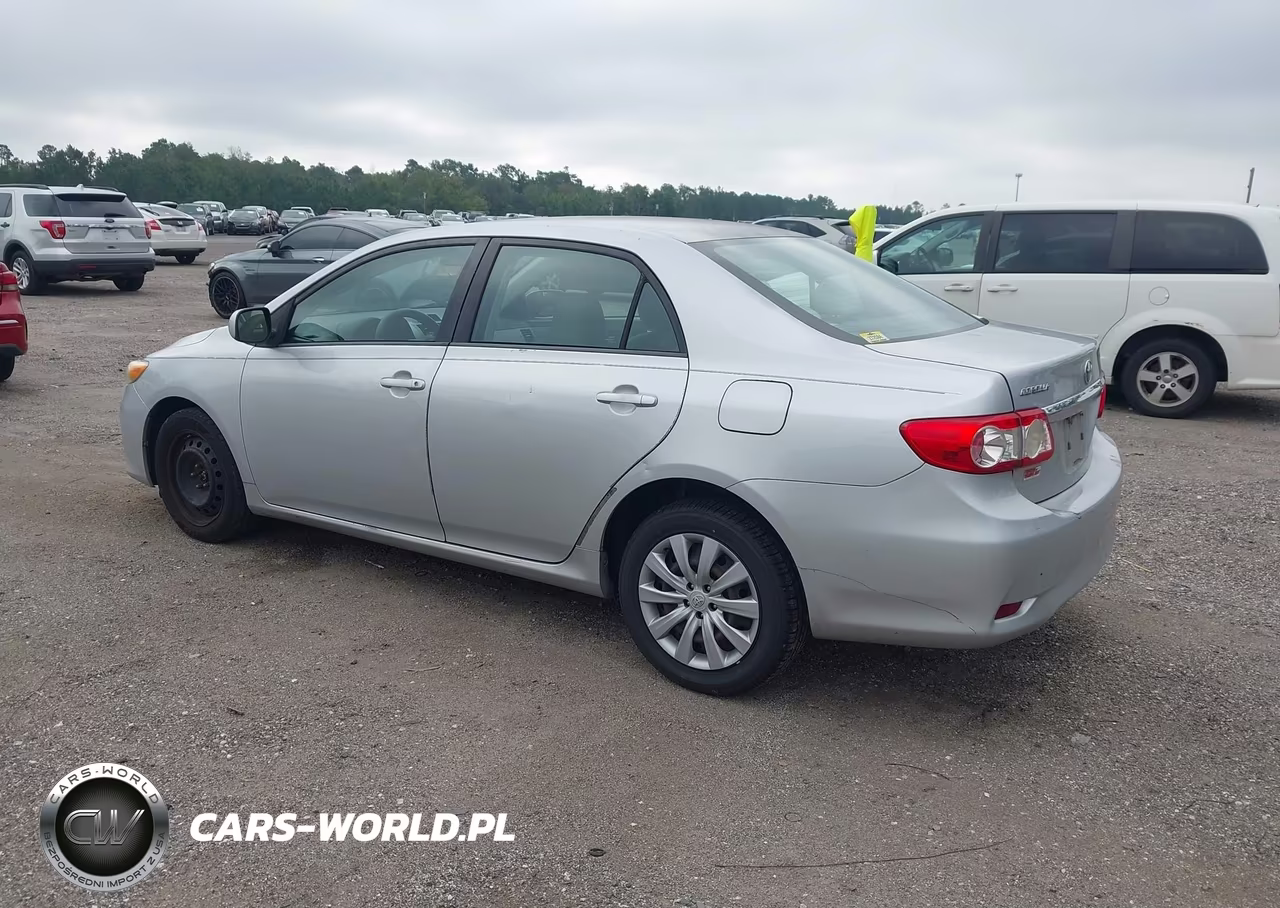 2012 Toyota Corolla Le VIN:5YFBU4EE9CP037633 - 3