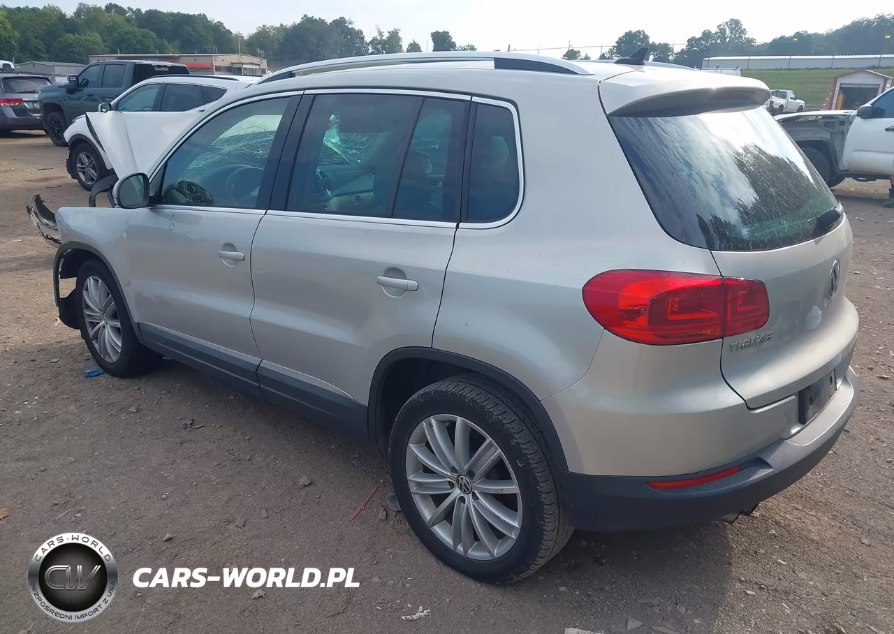 2012 Volkswagen Tiguan Se VIN:WVGAV7AX1CW537354 - 3