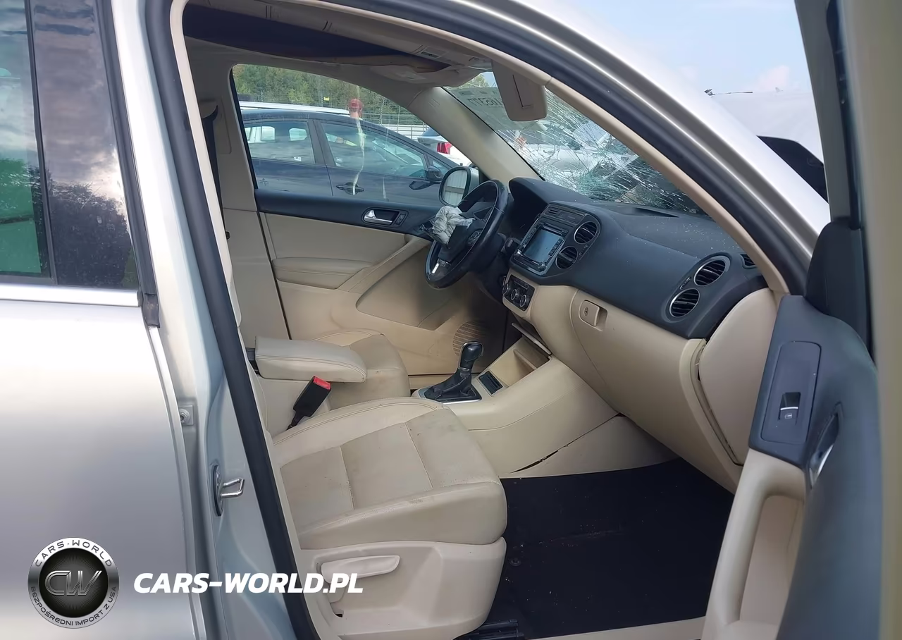 2012 Volkswagen Tiguan Se VIN:WVGAV7AX1CW537354 - 5