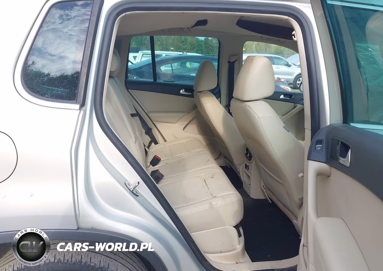 2012 Volkswagen Tiguan Se VIN:WVGAV7AX1CW537354 - 8