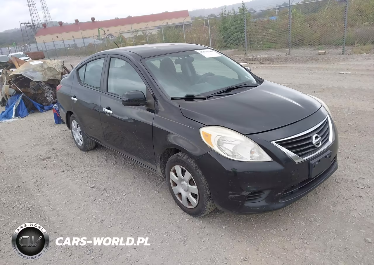2013 Nissan Versa 1.6 Sv – zdjęcie 1 z 12