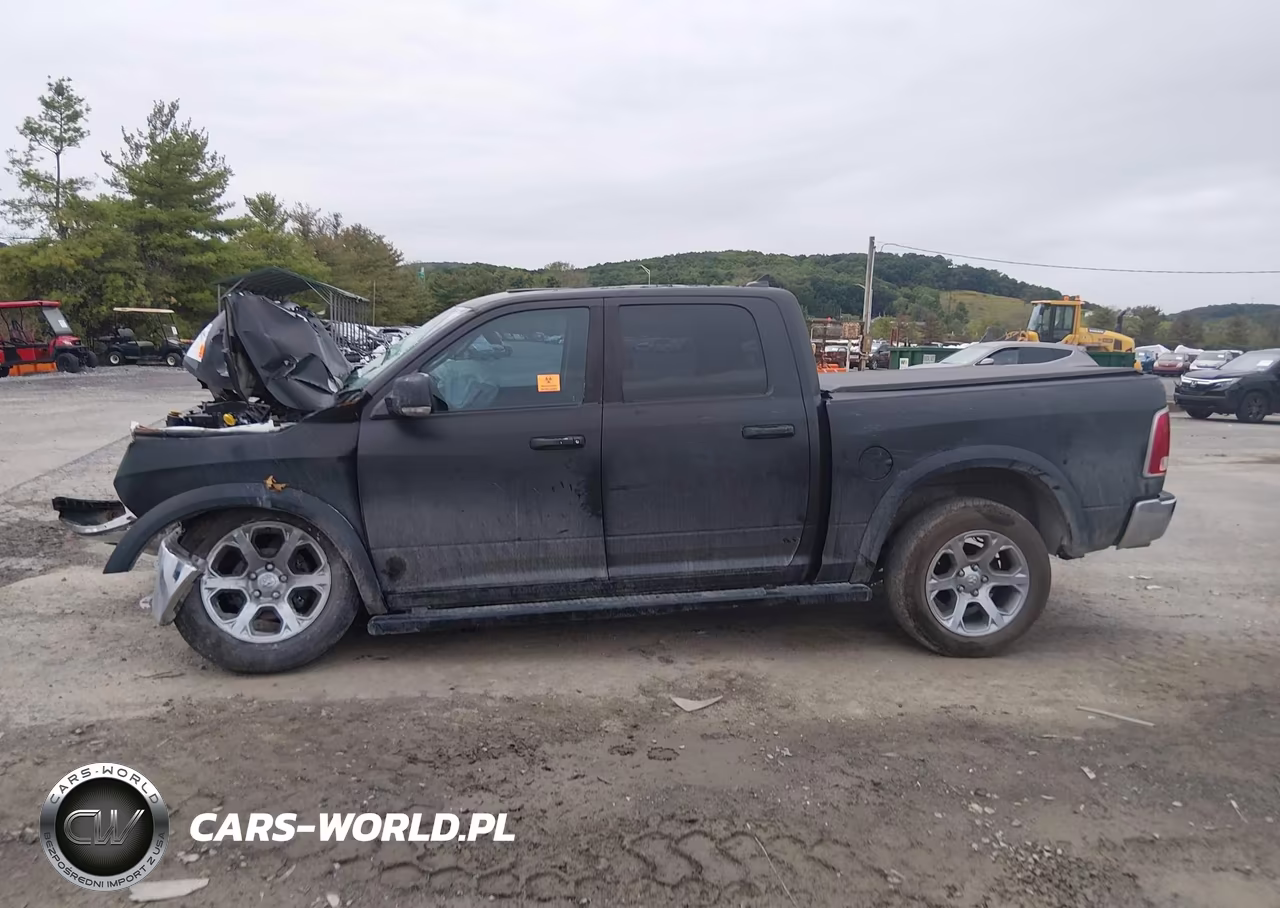 2015 Ram 1500 Laramie VIN:1C6RR7NT5FS765492 - 13