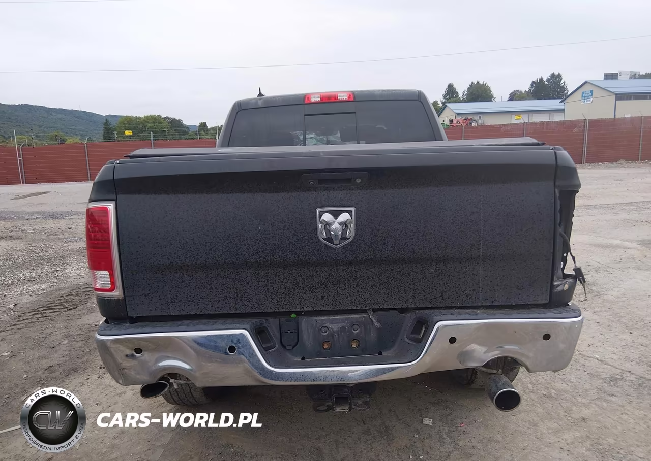2015 Ram 1500 Laramie VIN:1C6RR7NT5FS765492 - 15