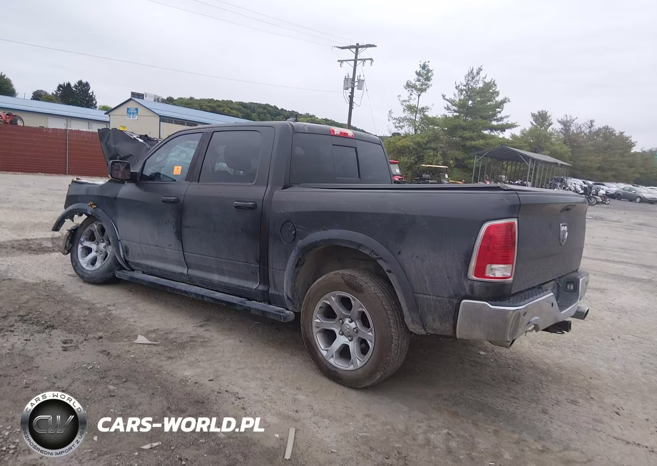2015 Ram 1500 Laramie VIN:1C6RR7NT5FS765492 - 3