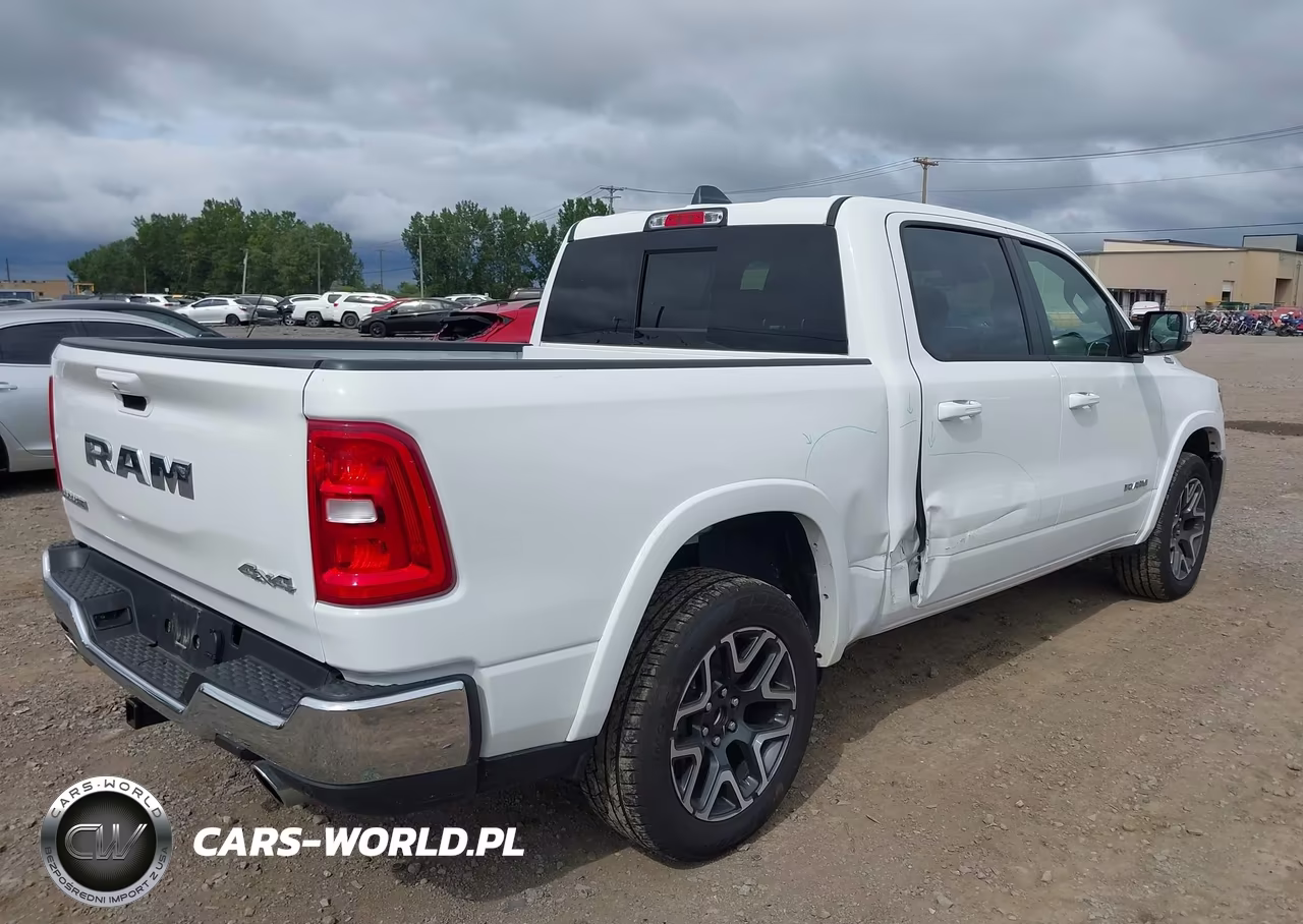 2026 Ram 1500 Laramie VIN:3C6SRFJP1T4168087 - 4