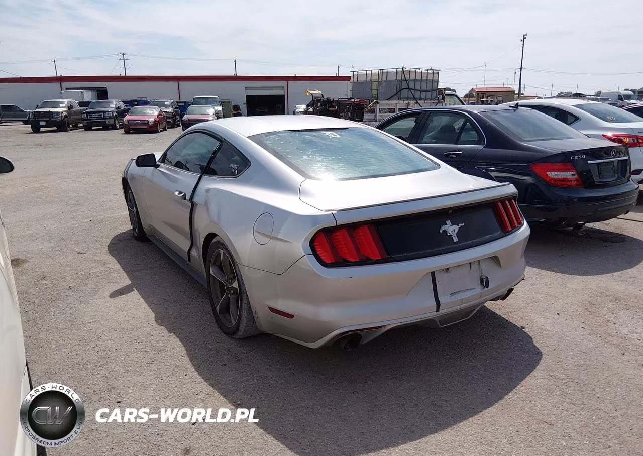 2015 Ford Mustang V6 VIN:1FA6P8AM6F5329518 - 3