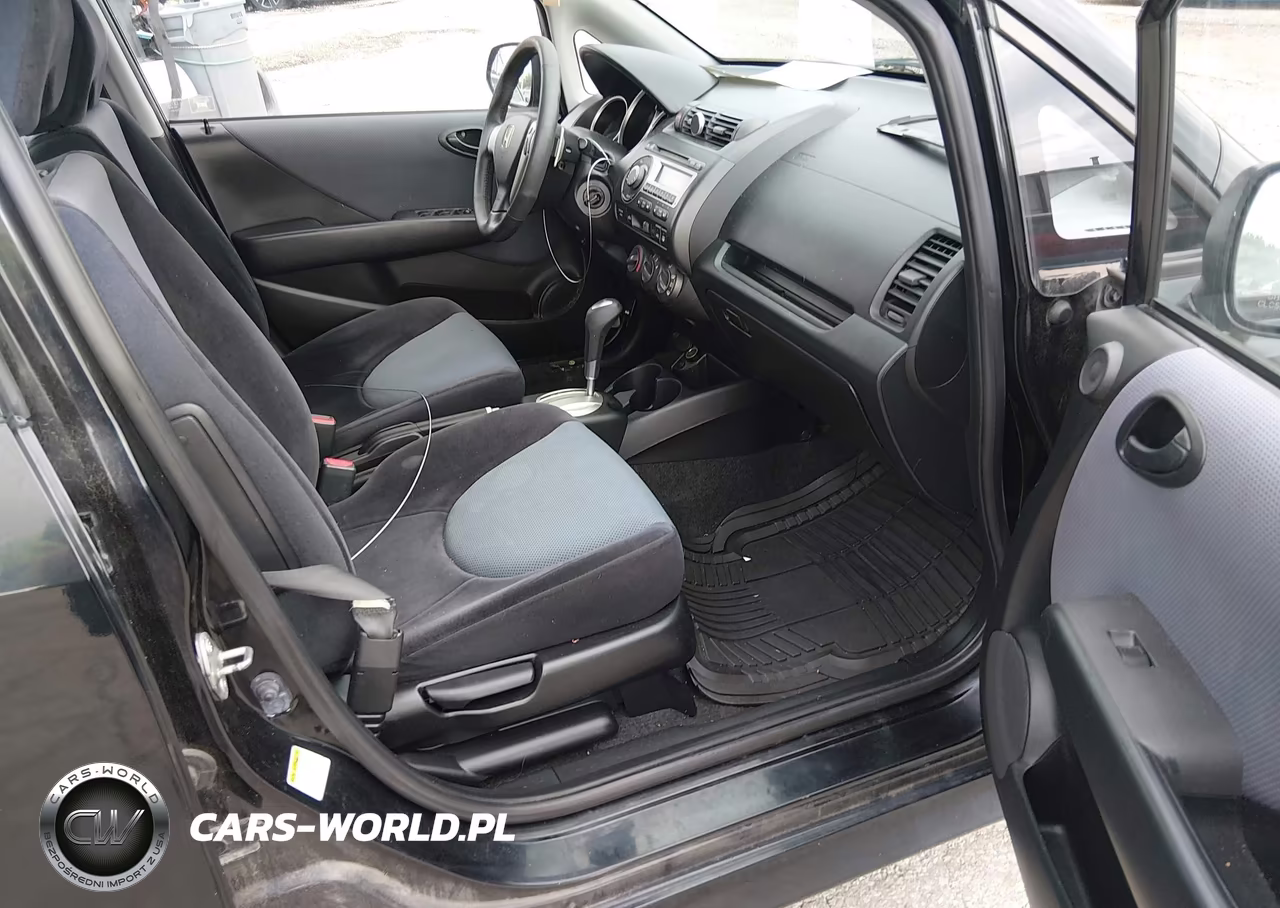 2007 Honda Fit Sport VIN:JHMGD38697S063723 - 5