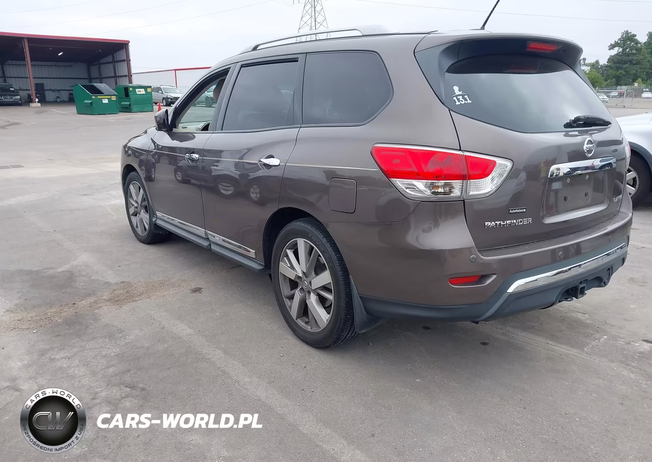2015 Nissan Pathfinder Platinum VIN:5N1AR2MN4FC639853 - 3