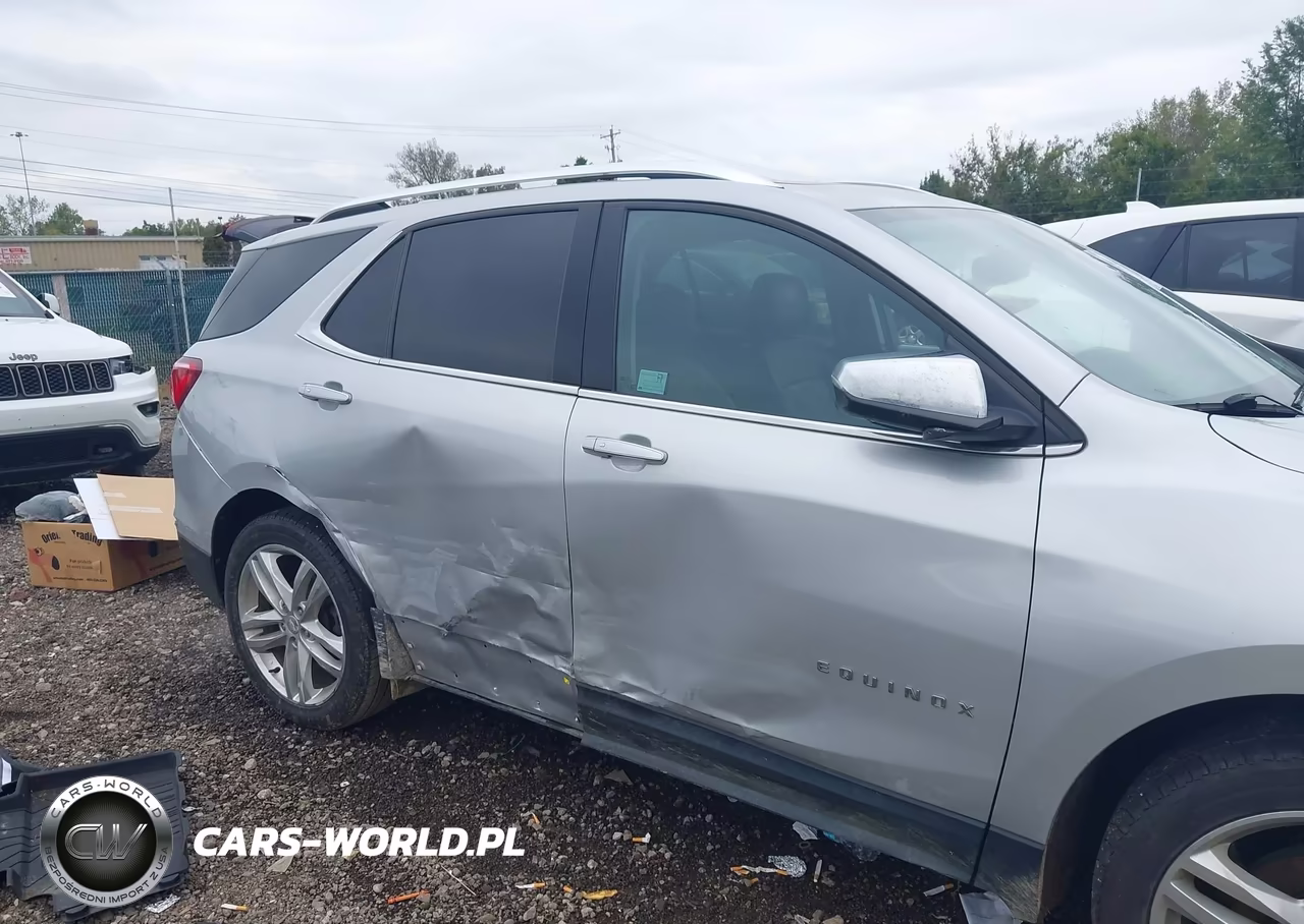 2018 Chevrolet Equinox Premier VIN:3GNAXMEV3JL110497 - 6