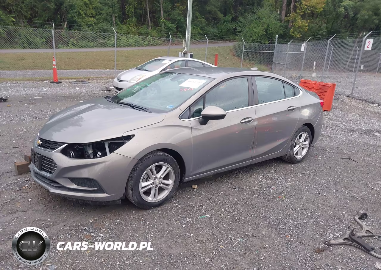 2018 Chevrolet Cruze Lt Auto VIN:1G1BE5SM4J7234621 - 2