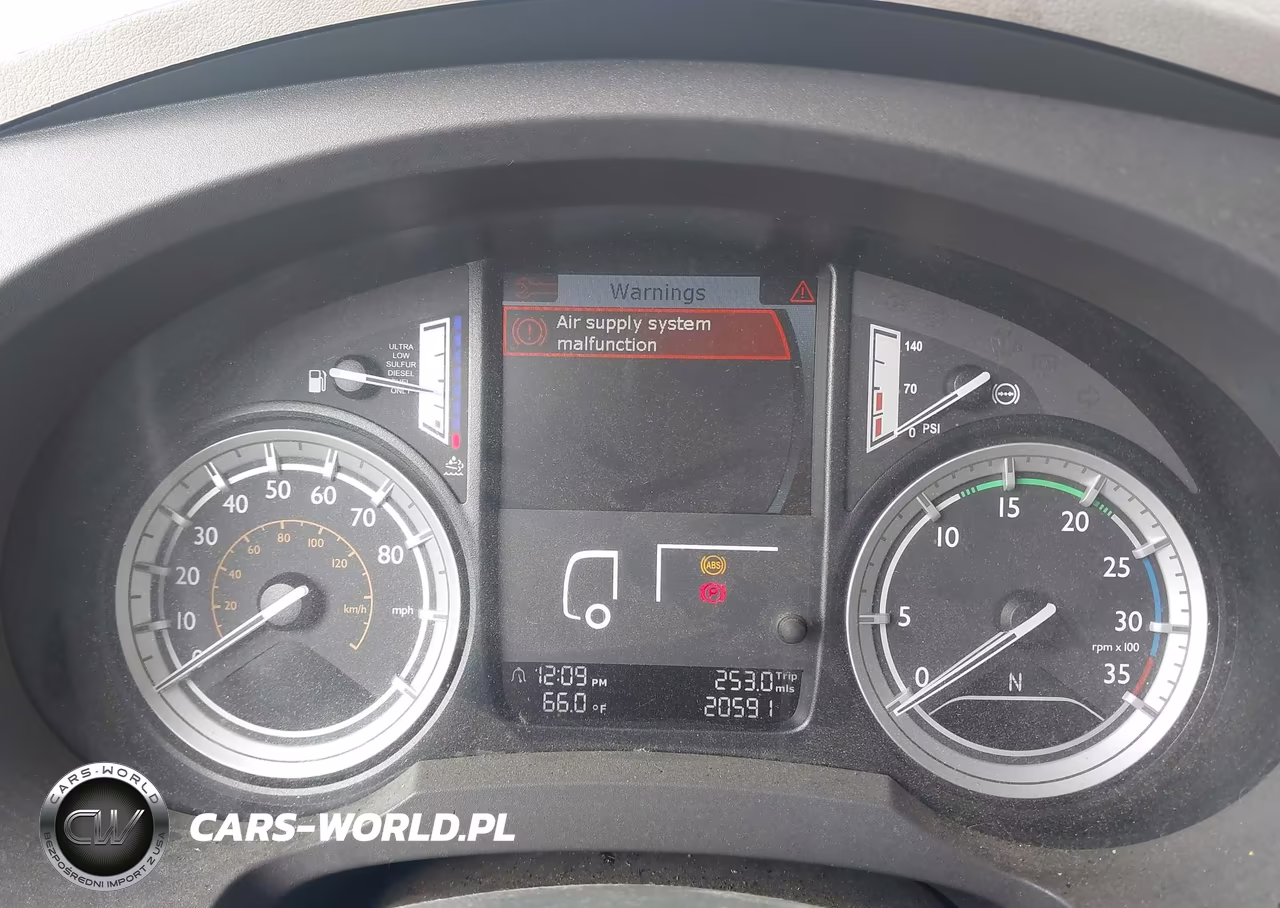 2017 Kenworth K100E VIN:3BKJHM6X1HF581665 - 5