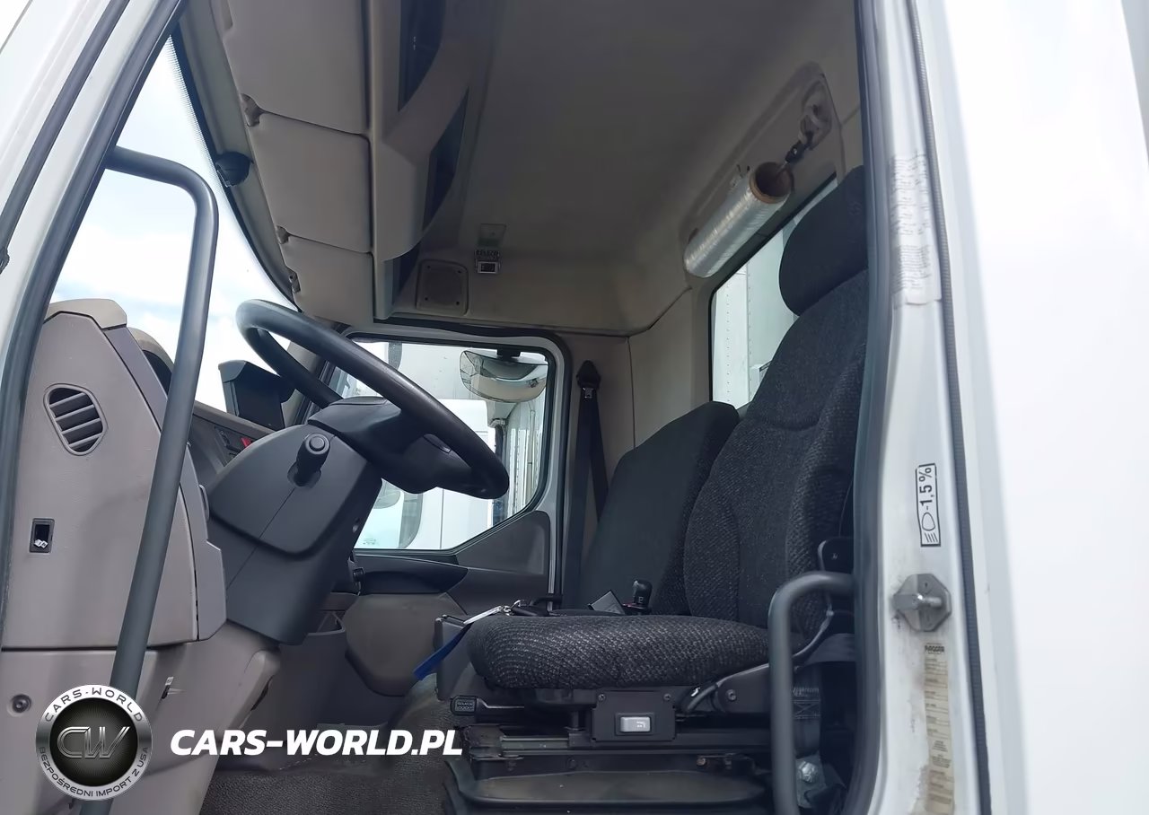 2017 Kenworth K100E VIN:3BKJHM6X1HF581665 - 6
