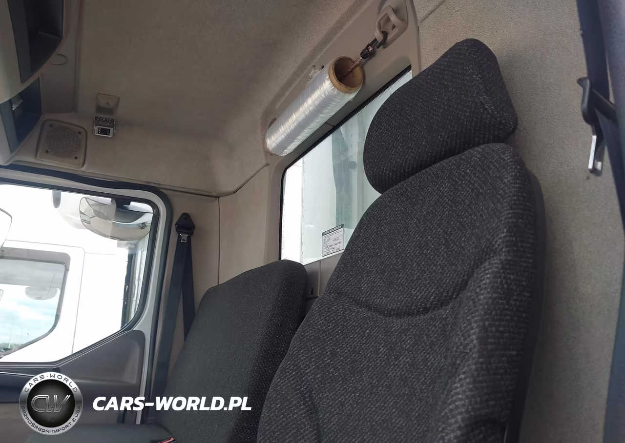 2017 Kenworth K100E VIN:3BKJHM6X1HF581665 - 7