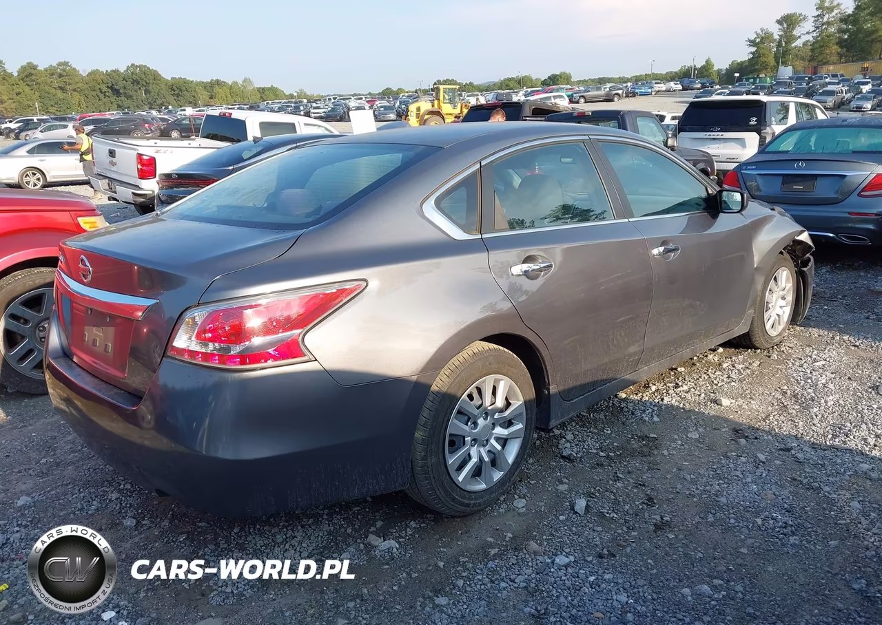 2015 Nissan Altima 2.5 VIN:1N4AL3AP0FC198326 - 4