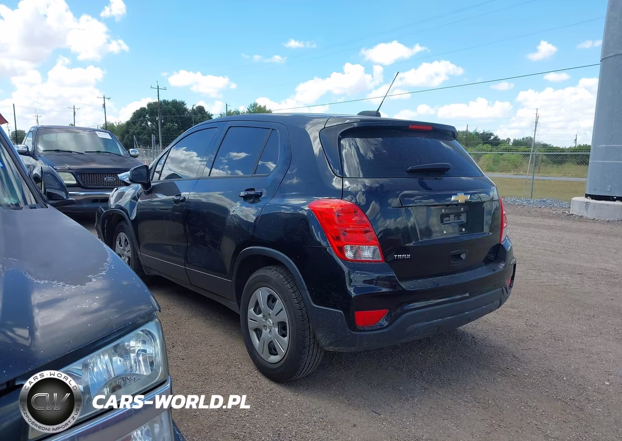 2017 Chevrolet Trax Ls VIN:3GNCJKSB5HL180778 - 3
