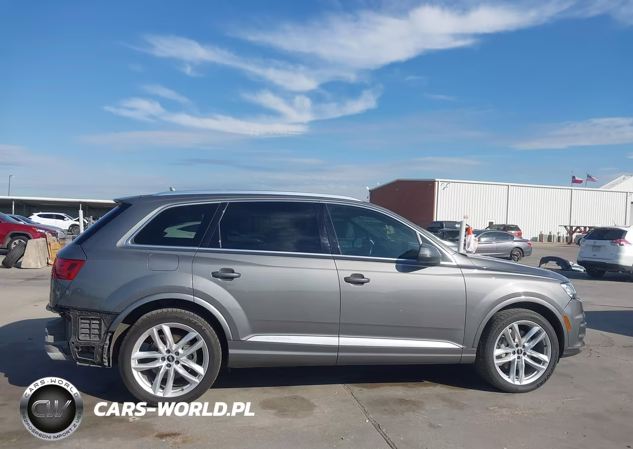 2017 Audi Q7 3.0T Premium VIN:WA1VAAF7XHD012944 - 14