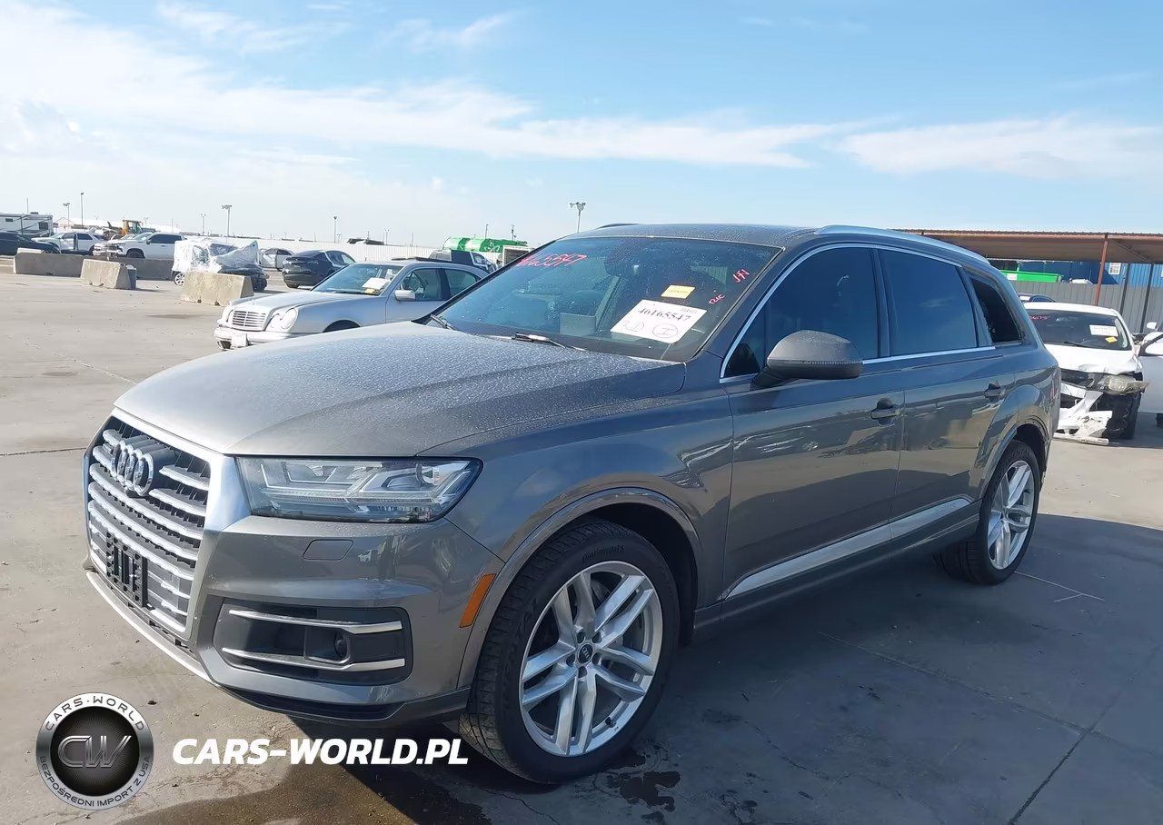 2017 Audi Q7 3.0T Premium VIN:WA1VAAF7XHD012944 - 2