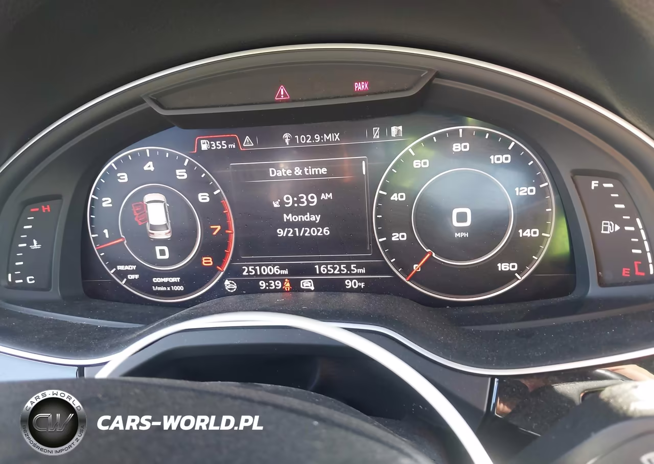 2017 Audi Q7 3.0T Premium VIN:WA1VAAF7XHD012944 - 7