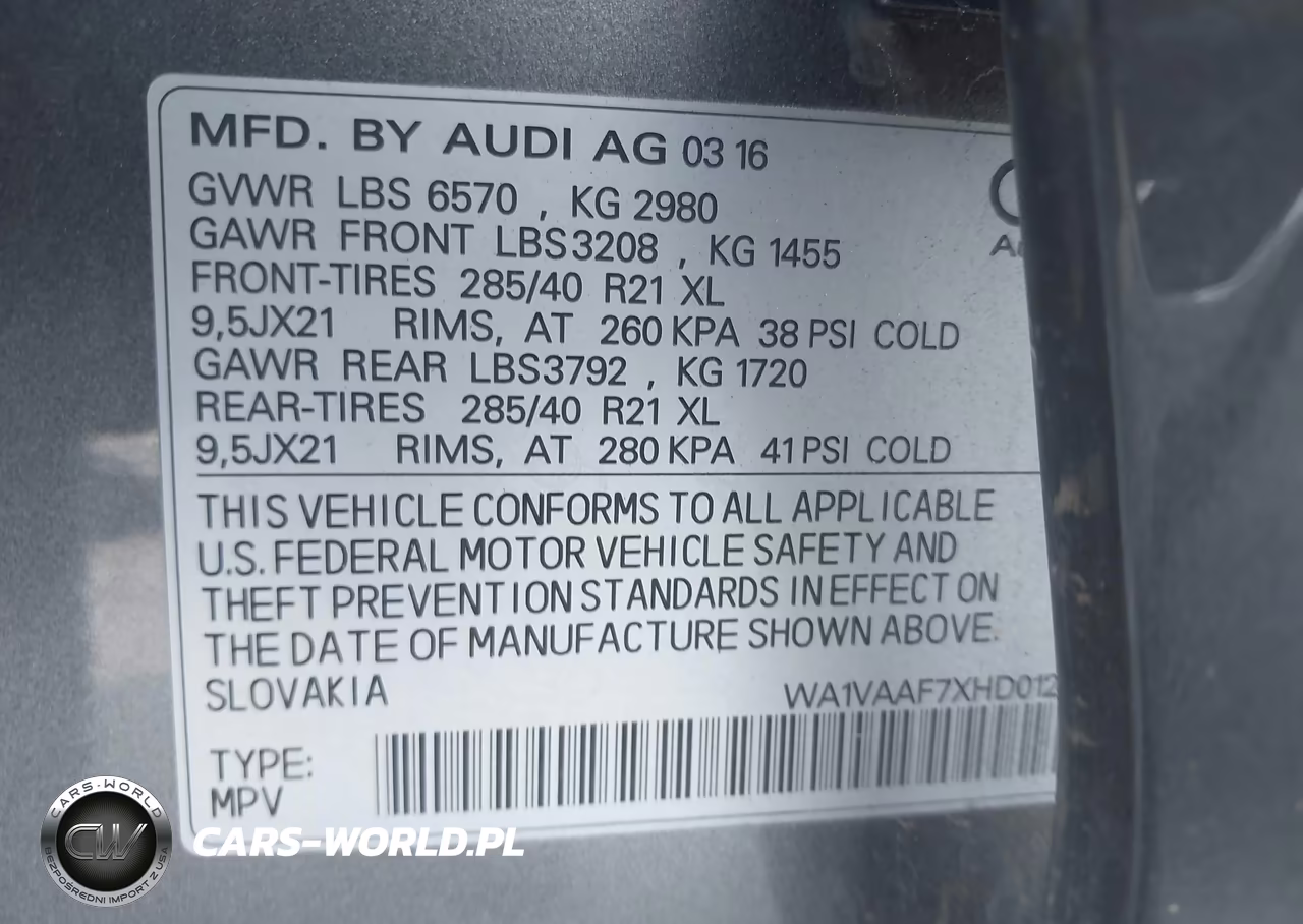 2017 Audi Q7 3.0T Premium VIN:WA1VAAF7XHD012944 - 9