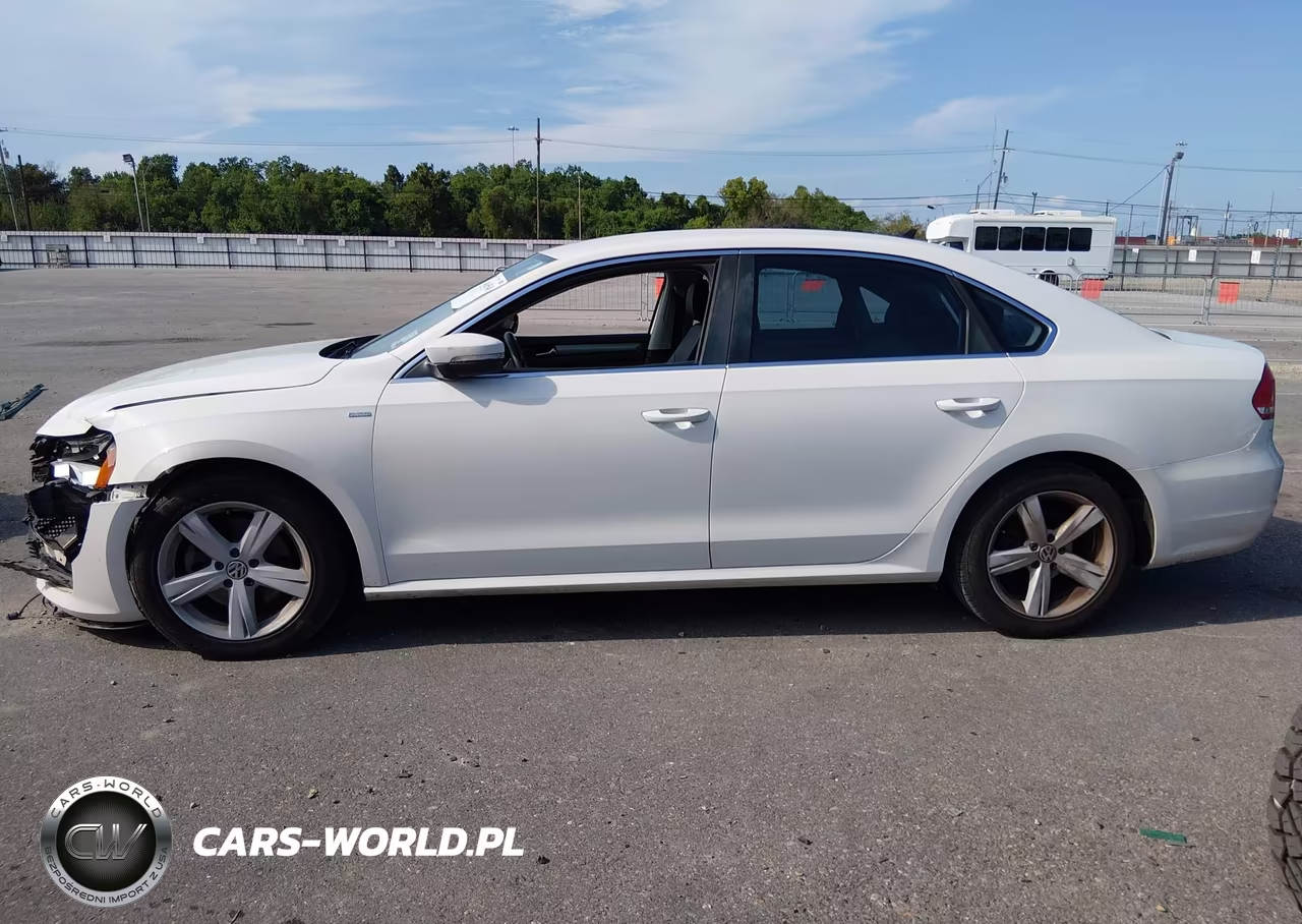 2014 Volkswagen Passat 1.8T Wolfsburg Edition VIN:1VWAT7A34EC037438 - 14
