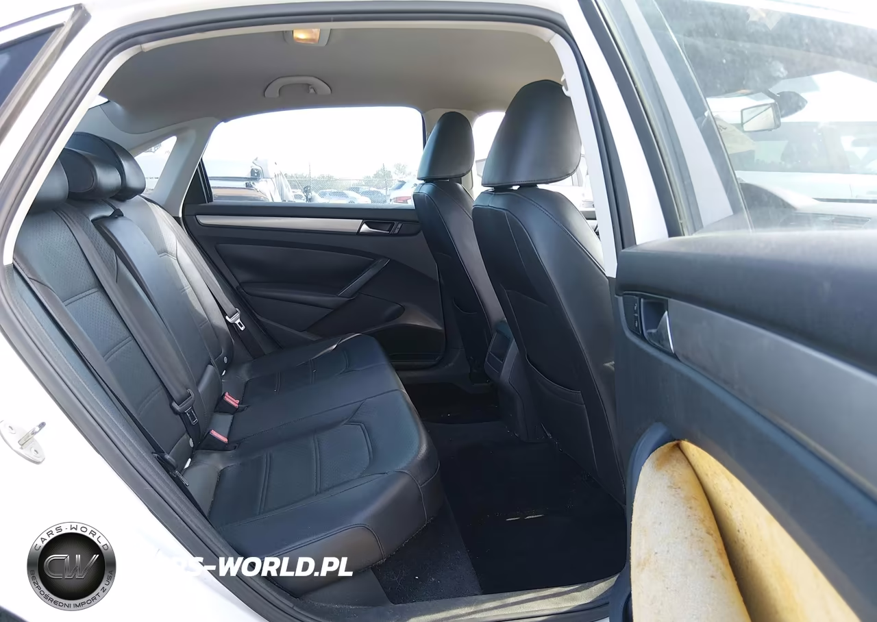 2014 Volkswagen Passat 1.8T Wolfsburg Edition VIN:1VWAT7A34EC037438 - 8