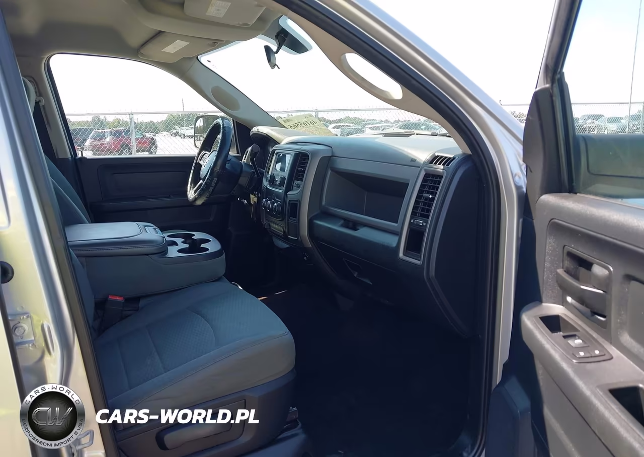 2014 Ram 2500 Tradesman VIN:3C6UR4CLXEG173362 - 5