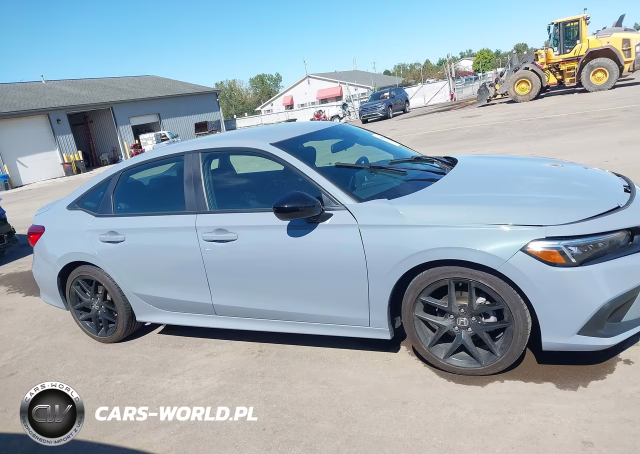 2024 Honda Civic Sport VIN:2HGFE2F5XRH583911 - 13