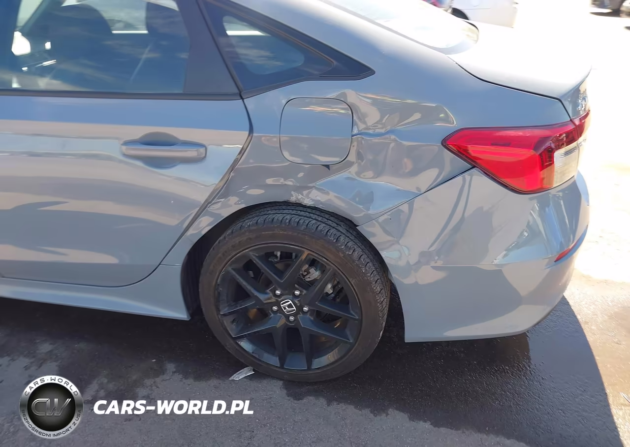 2024 Honda Civic Sport VIN:2HGFE2F5XRH583911 - 17