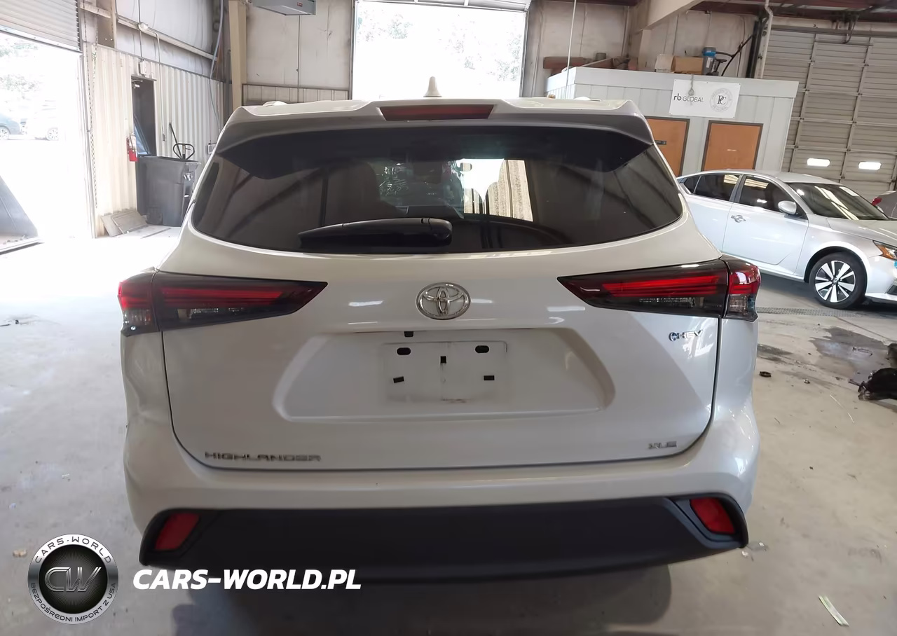 2025 Toyota Highlander Hybrid Xle VIN:5TDKBRCH0SS663495 - 16