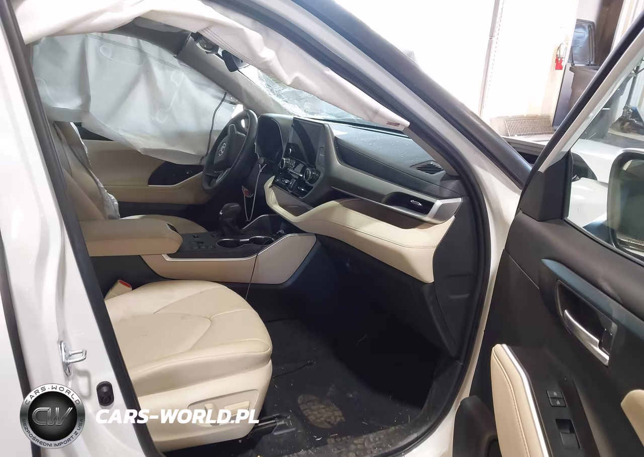 2025 Toyota Highlander Hybrid Xle VIN:5TDKBRCH0SS663495 - 5