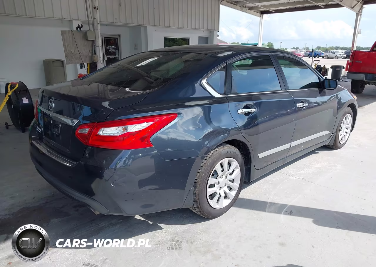 2016 Nissan Altima 2.5 S VIN:1N4AL3AP0GC285242 - 4
