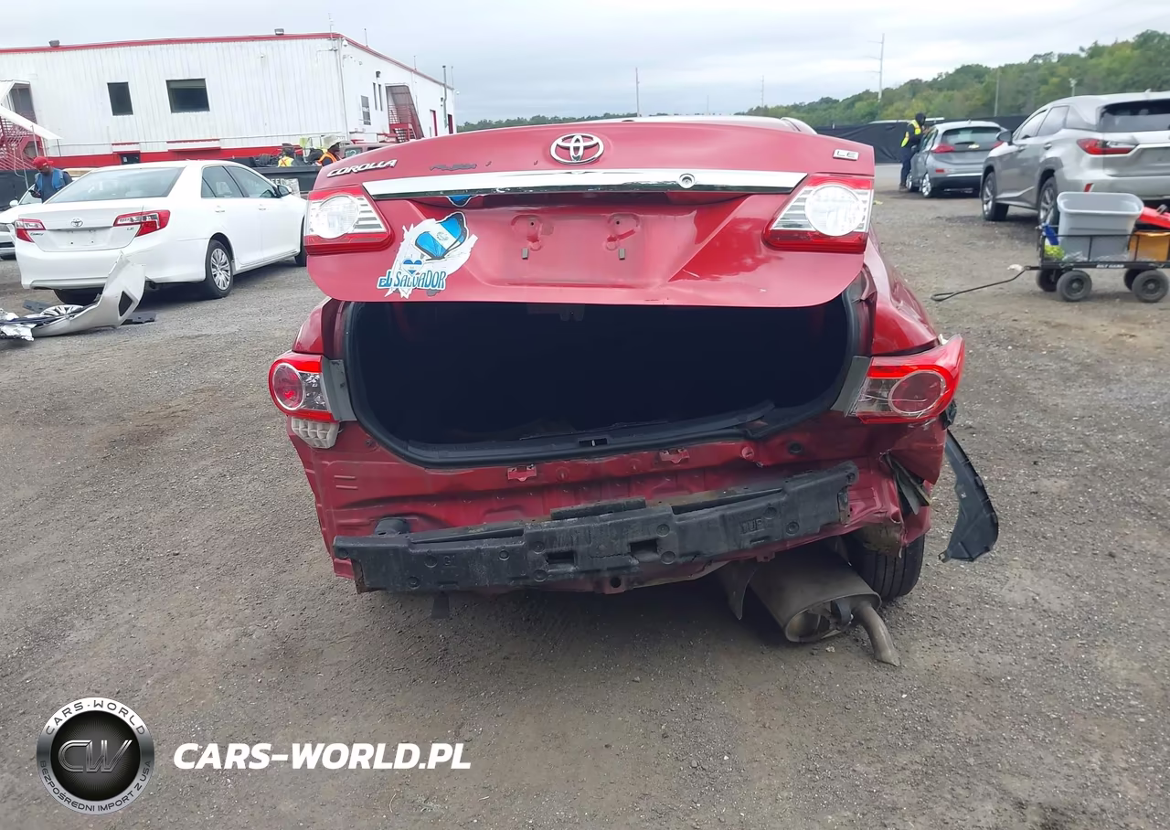 2011 Toyota Corolla Le VIN:2T1BU4EE2BC726122 - 17