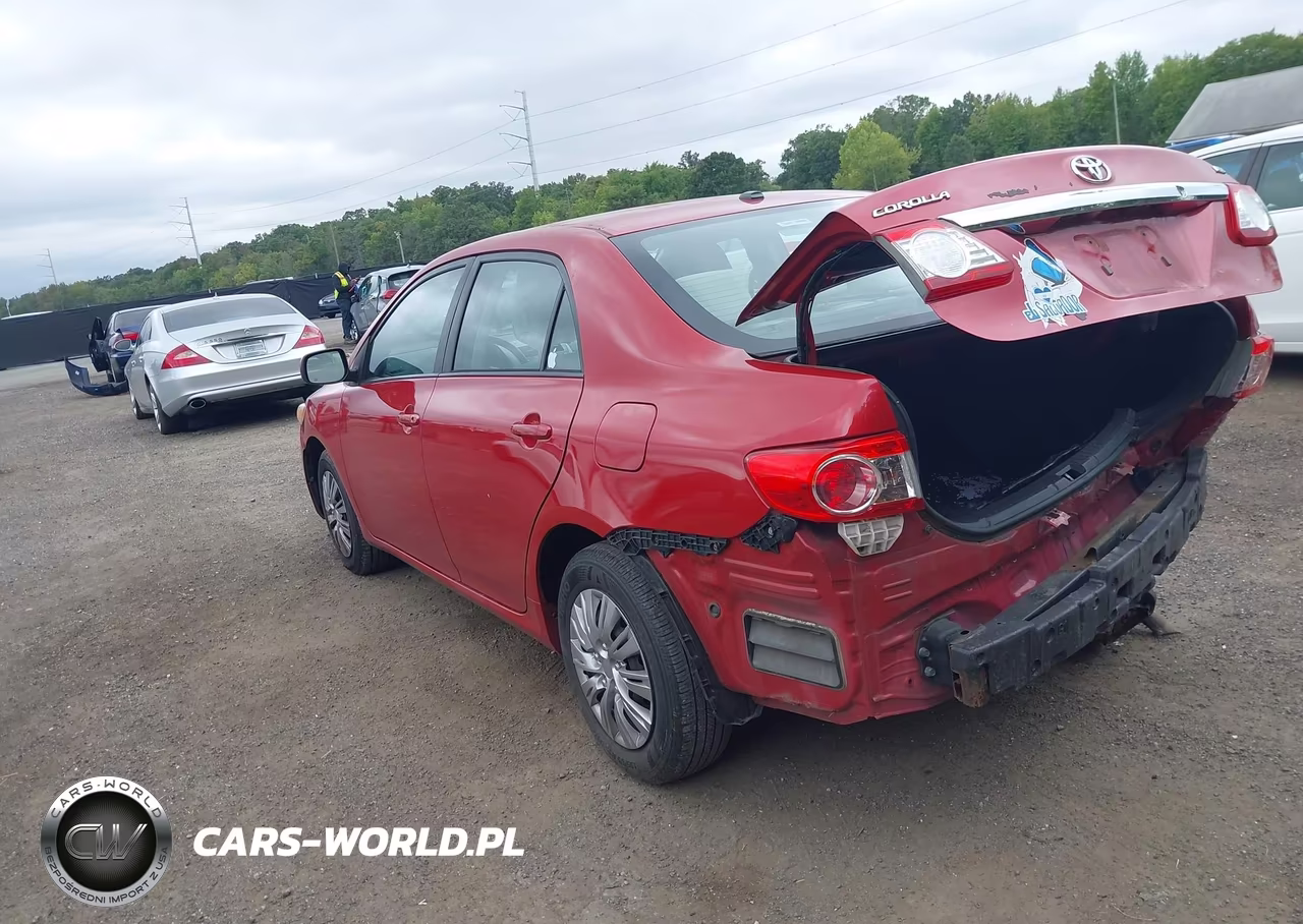 2011 Toyota Corolla Le VIN:2T1BU4EE2BC726122 - 3