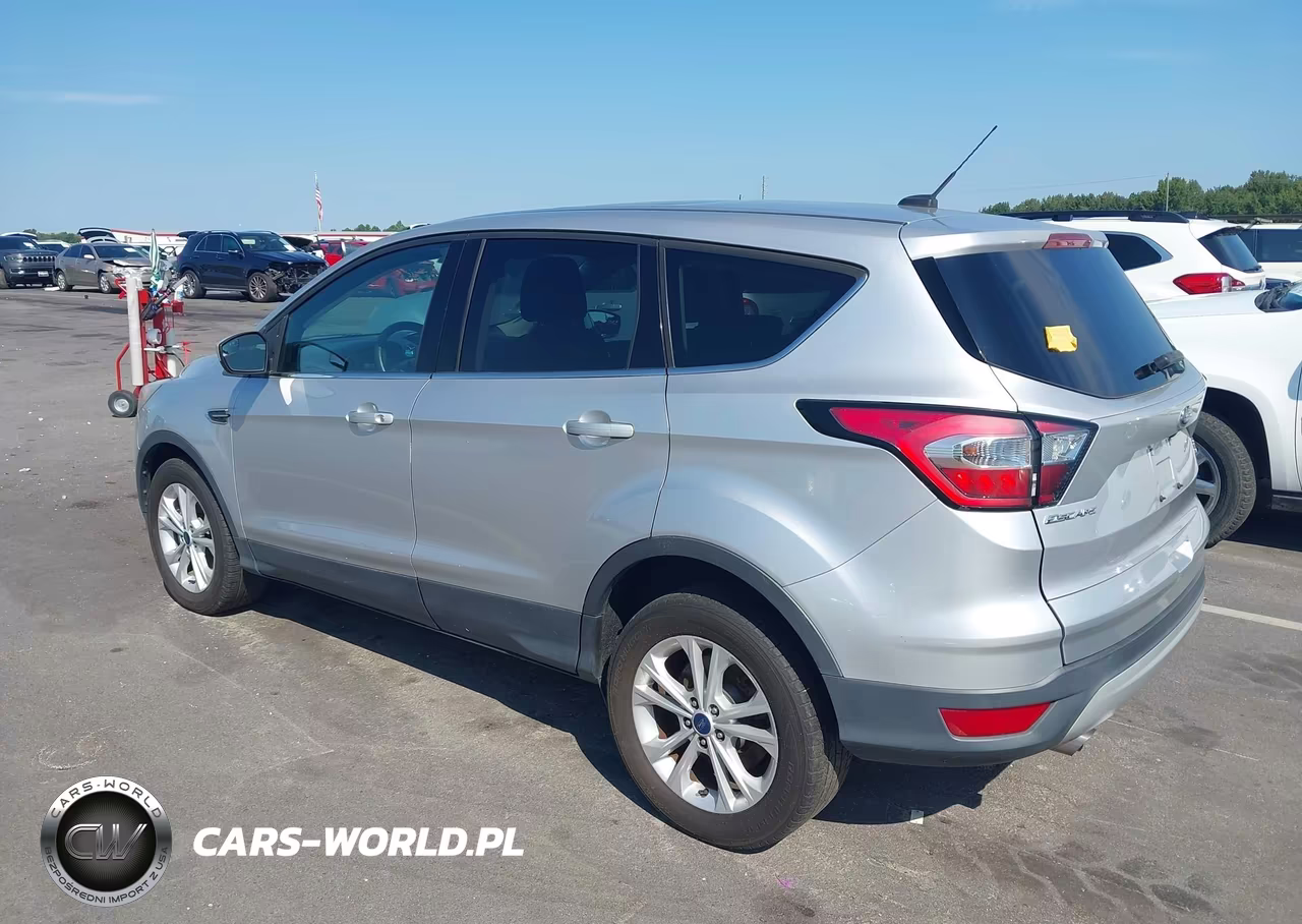 2017 Ford Escape Se VIN:1FMCU0G93HUD67173 - 3